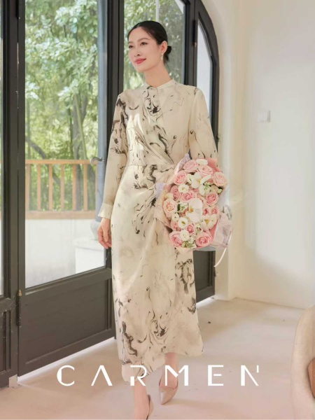 卡蔓女装品牌新品