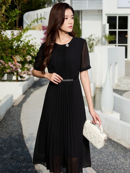 芮色RUISE女装品牌新品