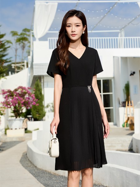 芮色RUISE女装品牌新品